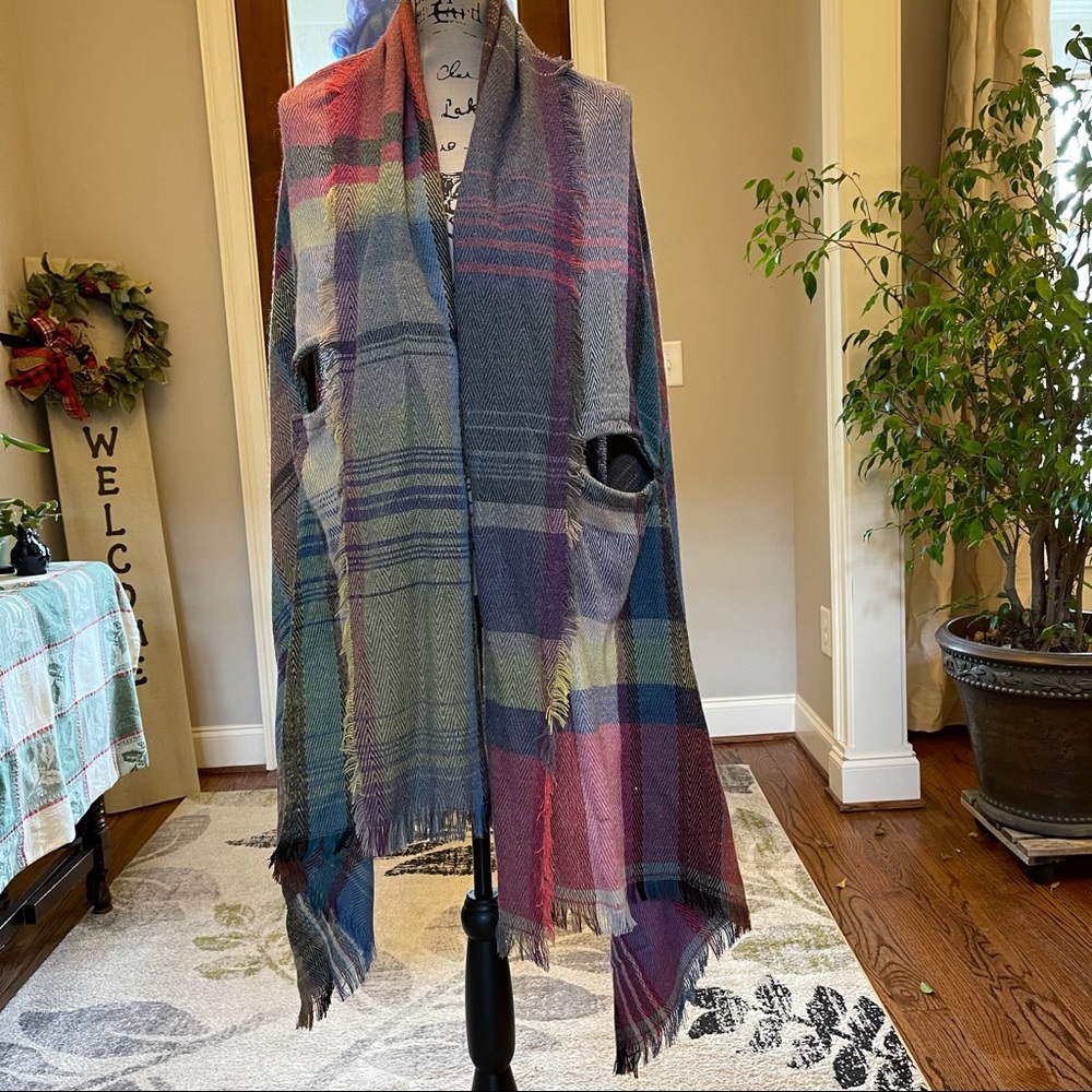 Shawl w/ Arm Openings
